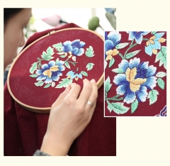 High quality Handmade Fabric Embroided Square Purse