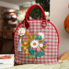 2023 New Stylish Korean-style Embroidered Large Curved Tote Bag 46USD- 105RMB