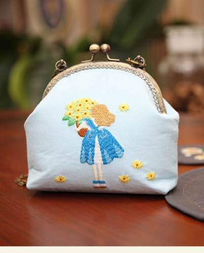 Embroided Handheld Bouquet Girl Handbag 3D European-style Printed Purse Kisslock Bag Set
