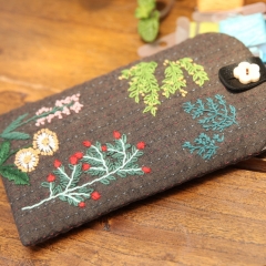 Handmade Embroidery DIY Phone Pouch 3D Embroidered Fabric Art Material Kit Beginner Entry Set