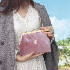 Vintage velvet clasp coin purse Wristlet bag handbag with pearl decoration or metal back strap