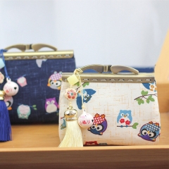 Fabric clasp purse, handmade fabric women's coin purse, vintage coin pouch